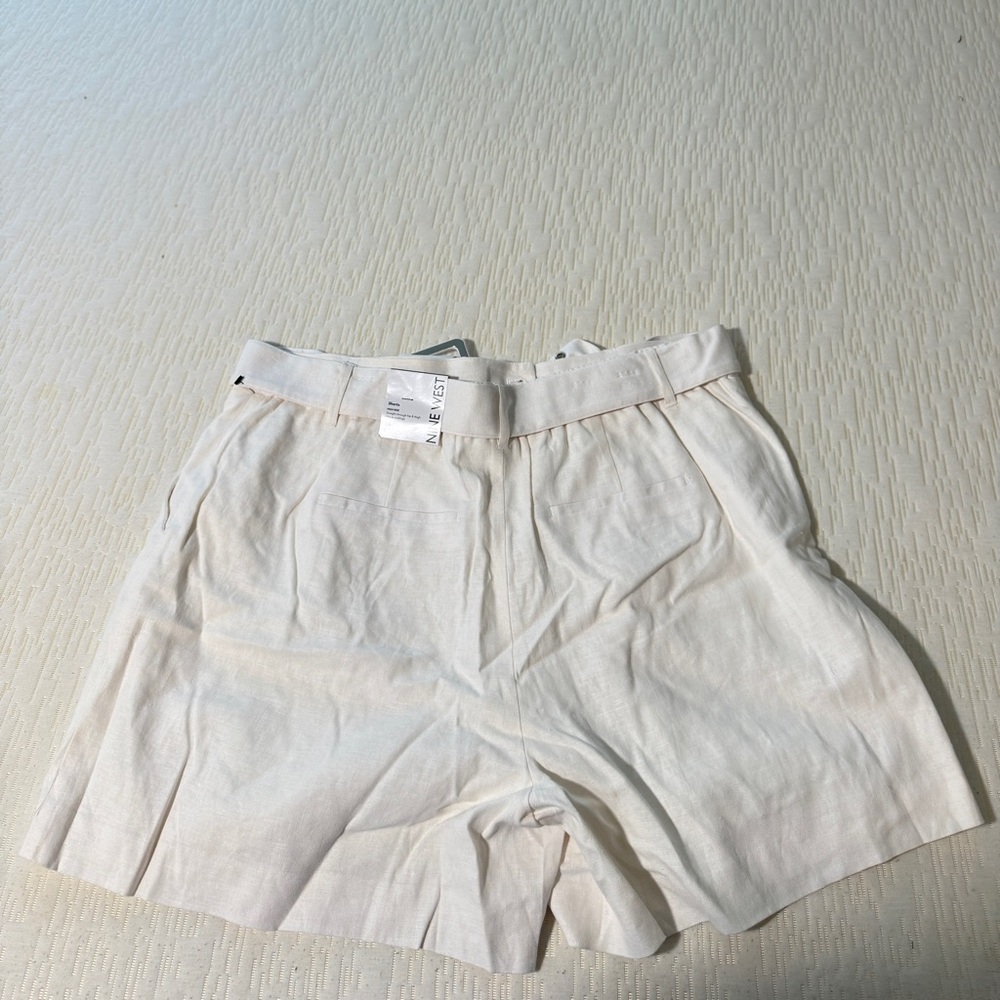 NINE WEST White Belted Linen Shorts